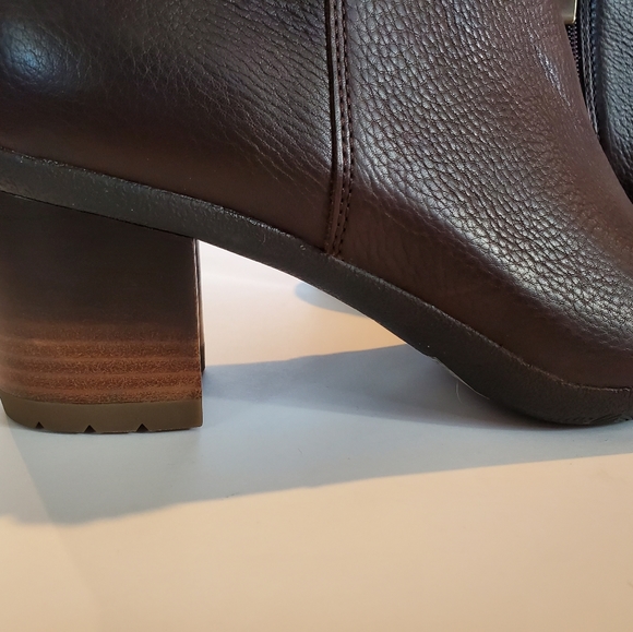 Dansko perry waterproof tumbled bootie - Picture 13 of 15